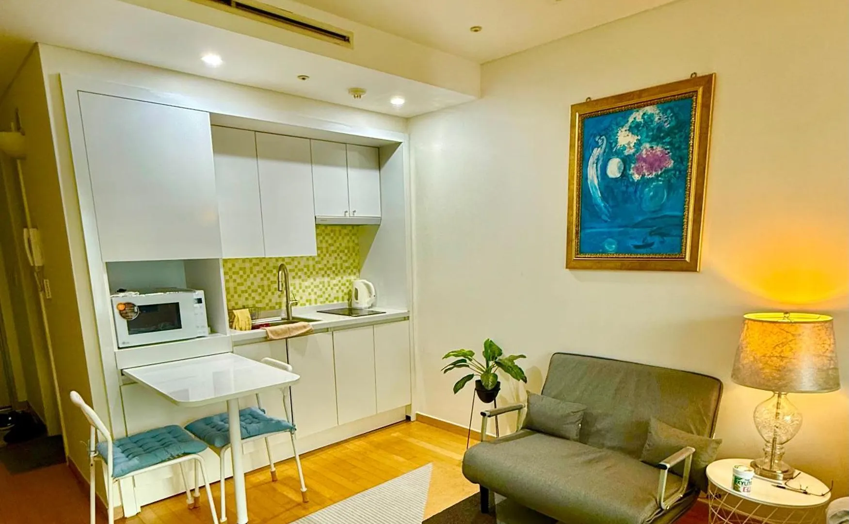Flat 238 Incheon Airport Apartment 0*,  South Korea
